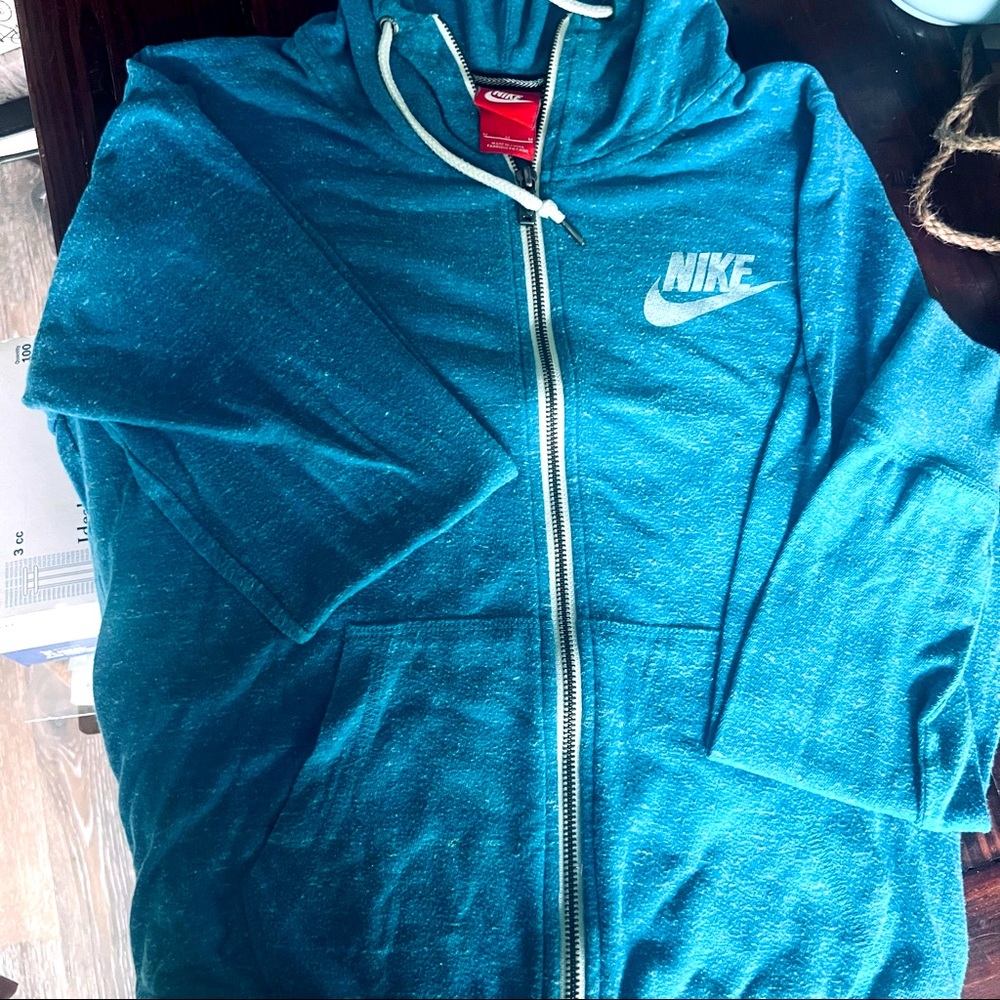 Nike lightweight in GUC